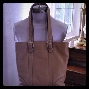 Elegant and casual Coach purse